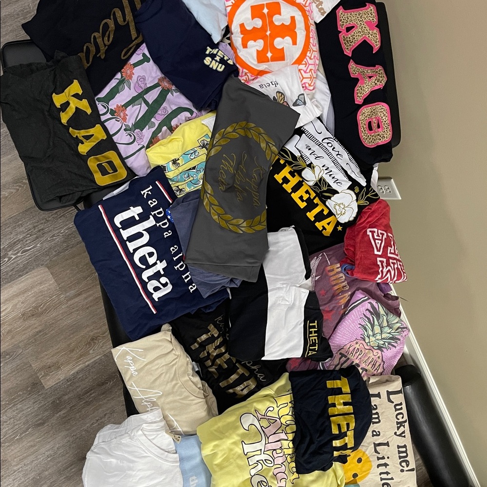 Lots of Kappa Alpha THETA